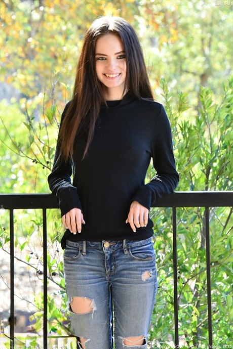 Frauen In Jeans Bilder